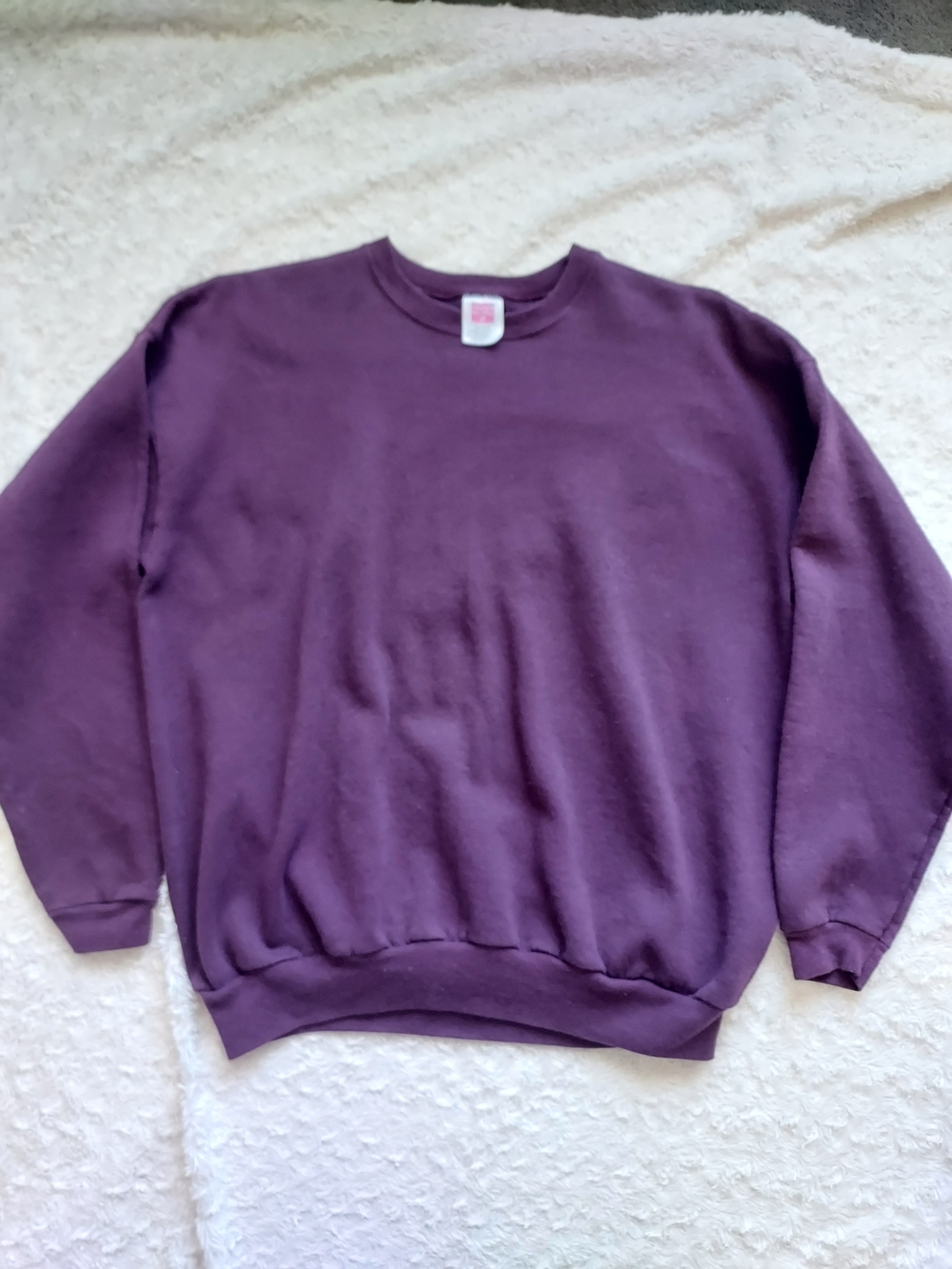 Hanes Large Plum Purple Crewneck Sweatshirt Casual Classic Fall Winter Comfy